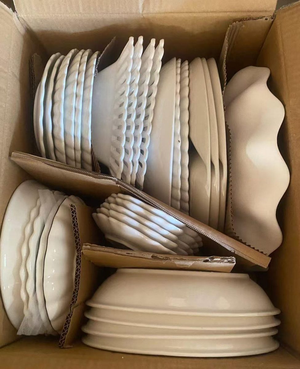 White Embossed Ceramics Mixed Pack